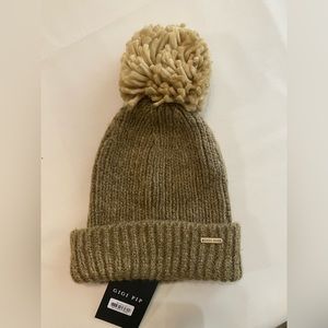 NWT - Gigi Pip Knit Beanie